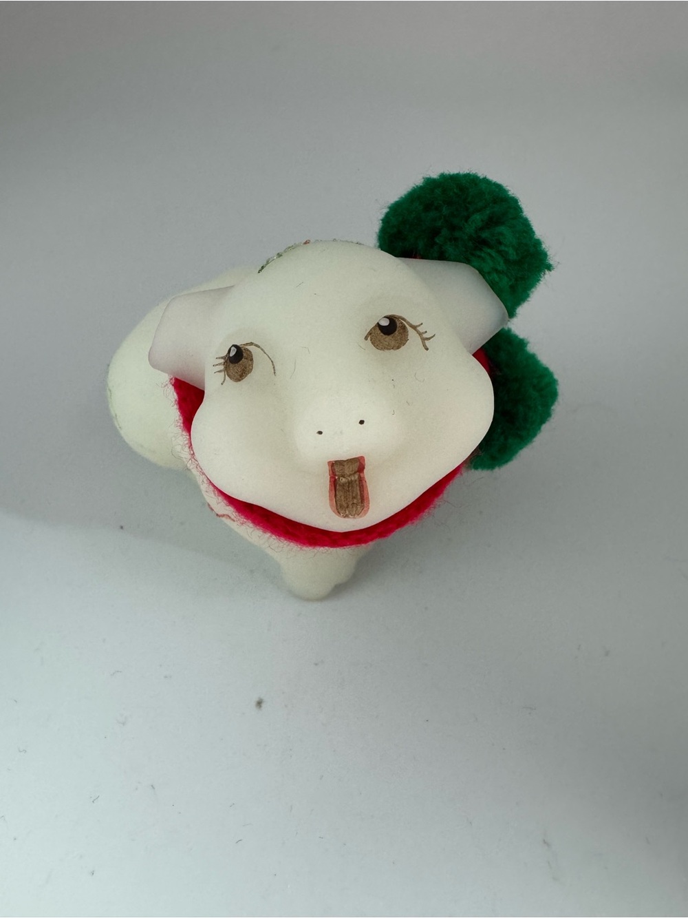 Fenton Singing Christmas Pig with Green Pom-Pom